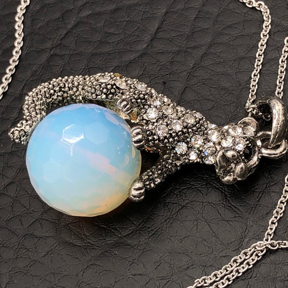 Crystal Cheetah Necklace and Pierced Earrings Set Jaguars Dancing on Glass Balls - Picture 5 of 11